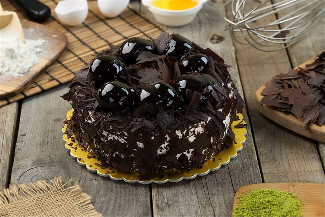 rapata-yas-pasta-4-6-kisilik-profiterollu